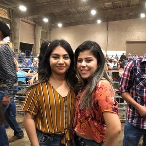 Meet your Posher, Miriam